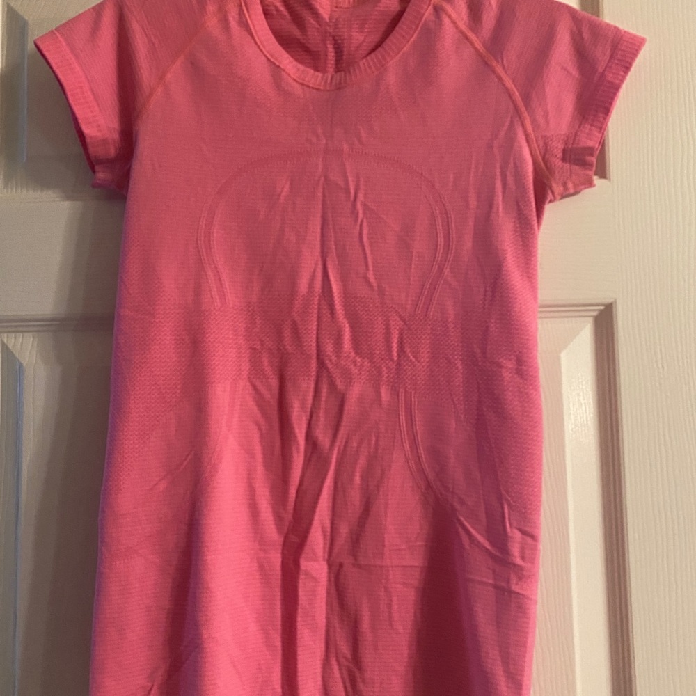Lululemon swiftly tee